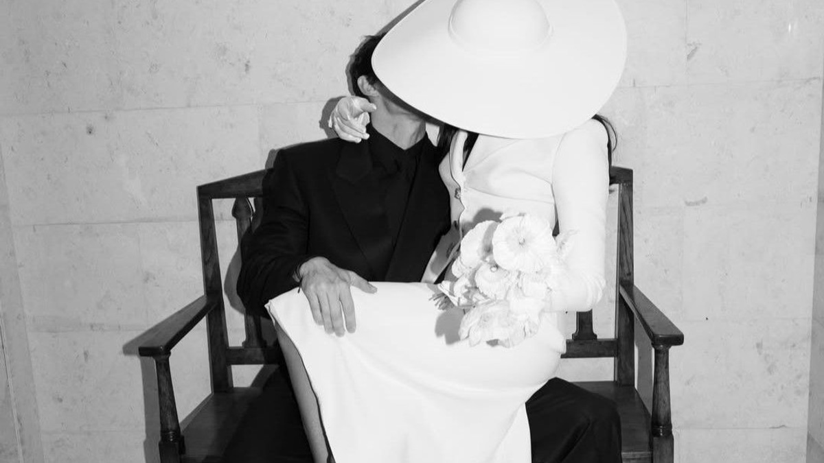 The Skirt Suit's Powerful Comeback: From Corporate Uniform to Fashion Statement