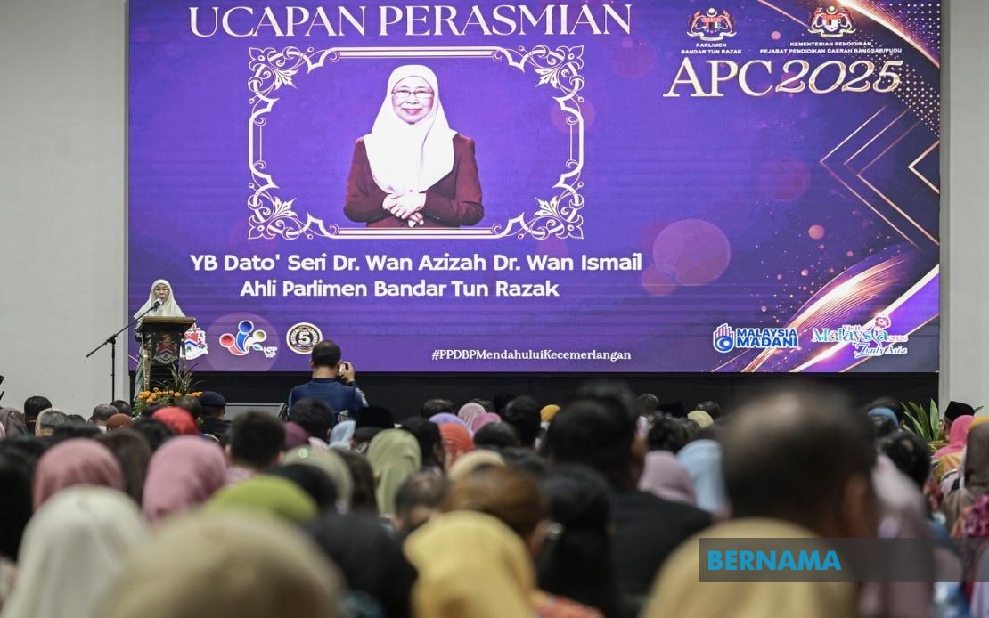 Nation's Strength Rooted in Ethical, Compassionate Citizens, Says Dr Wan Azizah