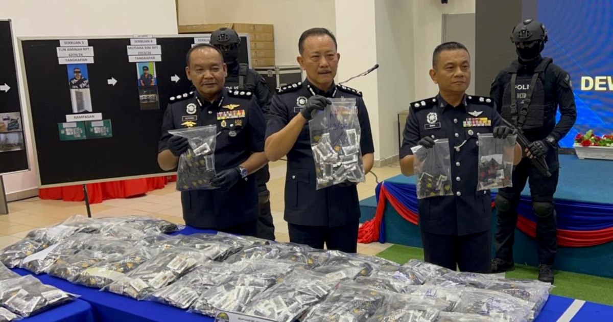 Major RM10.68m Drug-Laced Vape Operation Dismantled in Johor; Seven Held