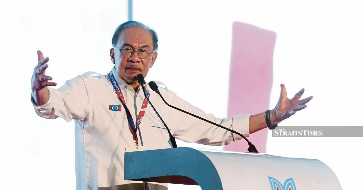 Anwar Announces Extra RM1 Million for Every Parliamentary Constituency
