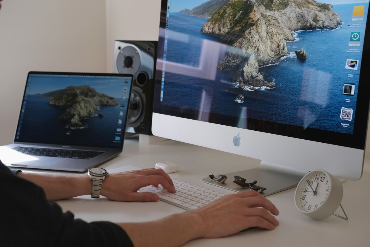 Mac Users Under Fire as Hackers Mine Cryptocurrency Through Apple Security Flaw