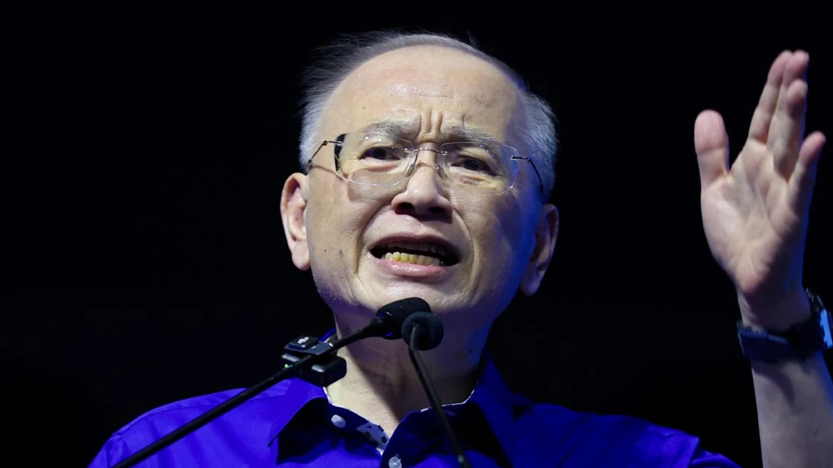 Johor MP Raises Alarm Over e-ART Delays as Rapid Transit Launch Looms