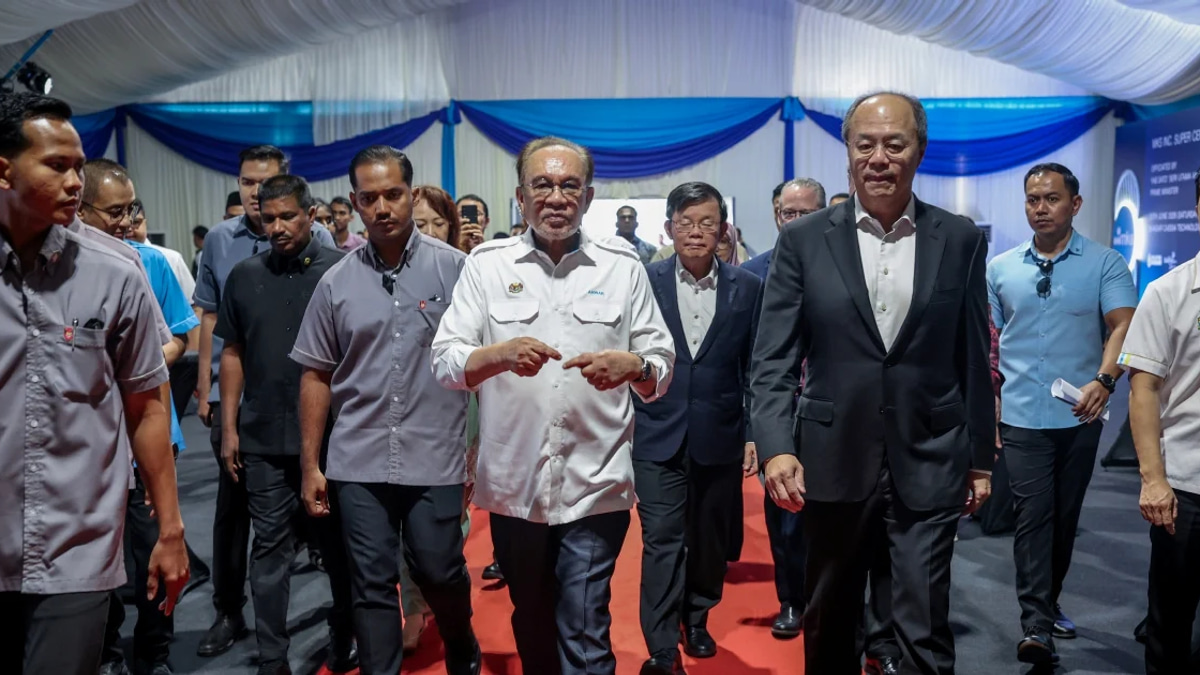 Malaysia's Balanced Diplomacy Attracts Investment, Says PM Anwar