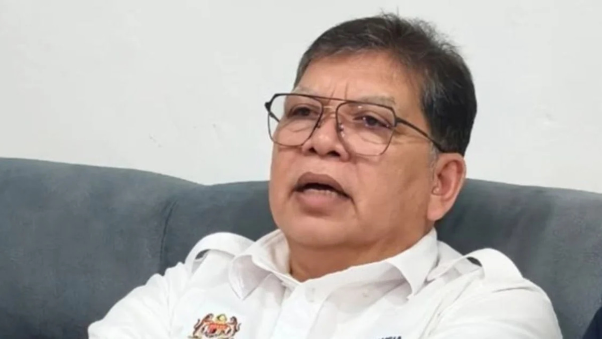 Hamzah Zainudin reconfirmed as opposition leader in formal parliamentary notice
