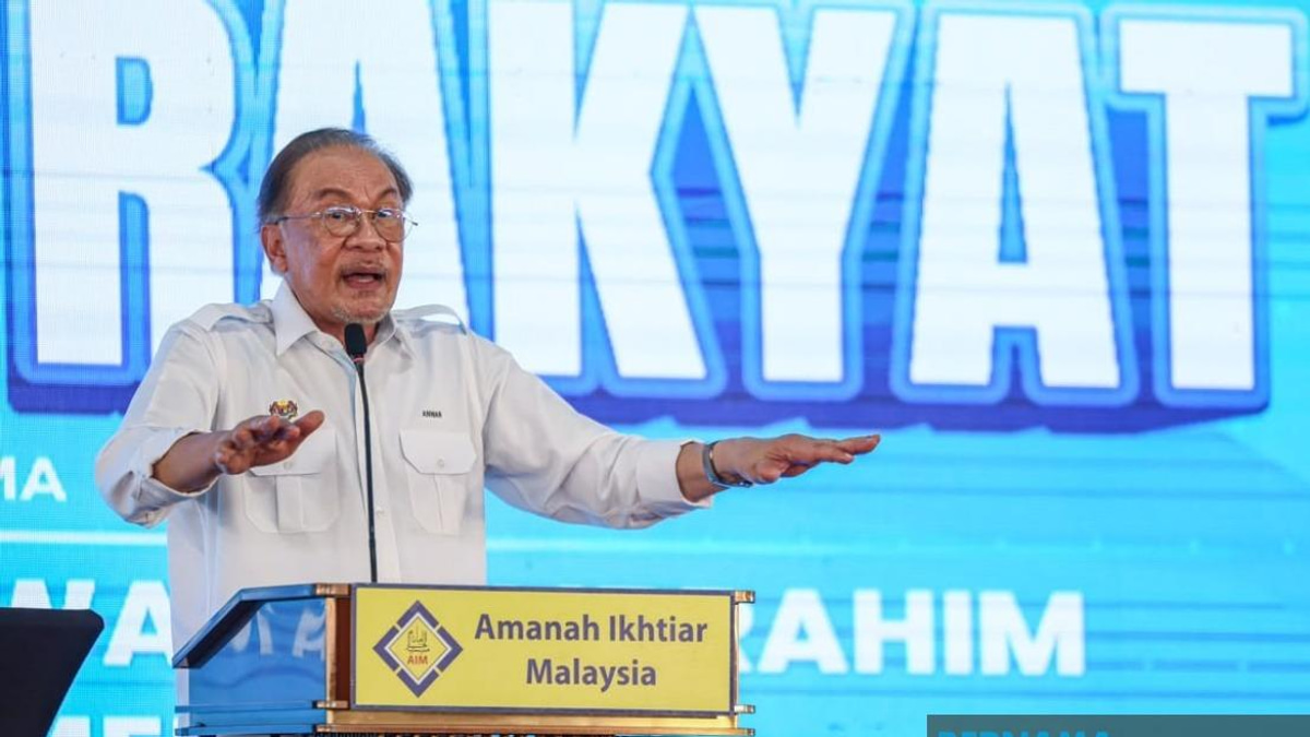 Political Rivals Threatened by Strong Anti-Corruption Drive, Says PM Anwar
