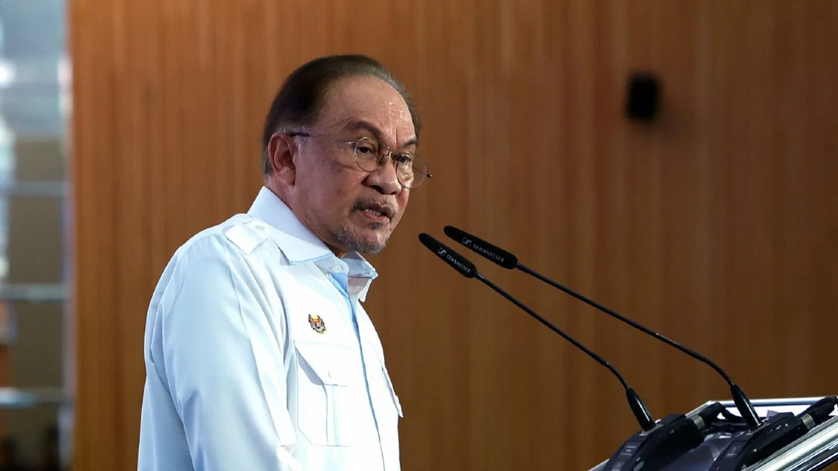 Anwar Rejects Allegations of Unequal Federal Development Spending Across States