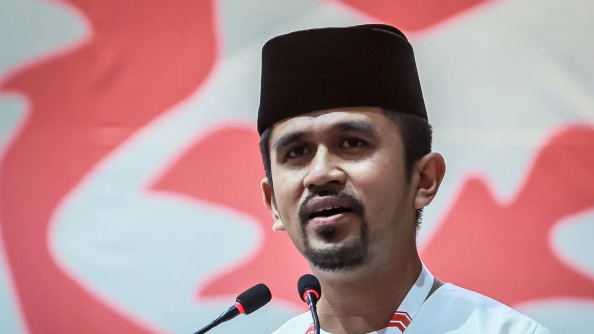 BN Youth Chief Hits Out at Absent Johor PH Heavyweights in State Election Campaign
