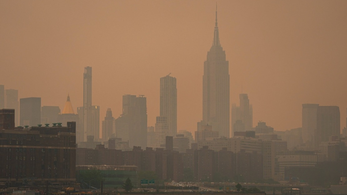 Canadian Wildfires Force Mexican President to Reschedule Travel to World Cup Final in New York