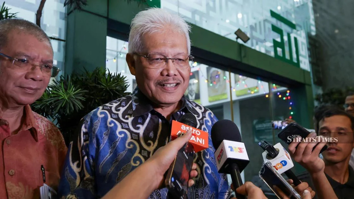 Hamzah to Reclaim Opposition Leader's Seat as Bersatu Shifts Seating Position