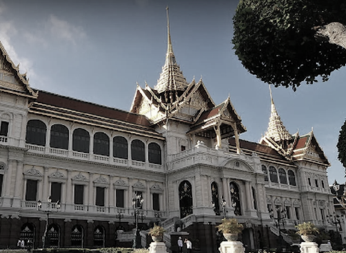 Thai Court Sentences Man to 18 Months for Royal Defamation Over Facebook Comment