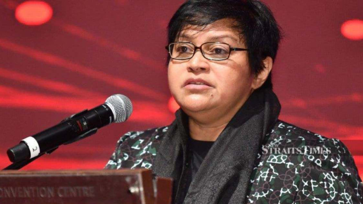 Johor Coalition Talks Should Wait Until Polls Are Counted, Says Azalina