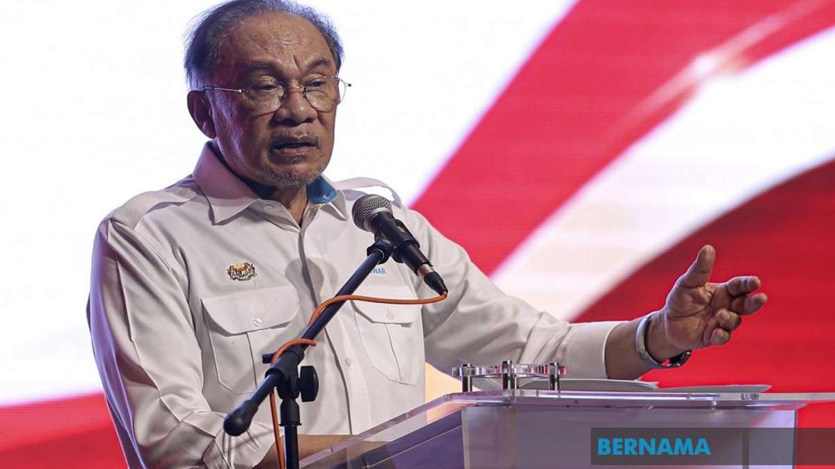 JPKK Leaders Must Uphold Integrity and Provide Accurate Information, Says Anwar