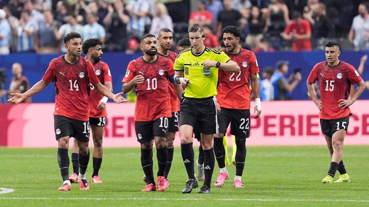 FIFA Refereeing Chief Defends Argentina's World Cup Victory Over Egypt, Dismisses Bias Claims