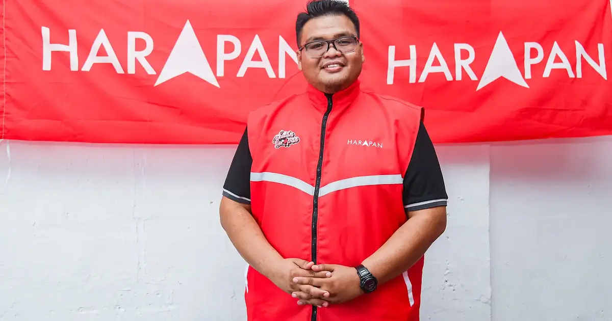 Mandarin-Speaking PKR Candidate Eyes Upset in BN's Pertang Stronghold