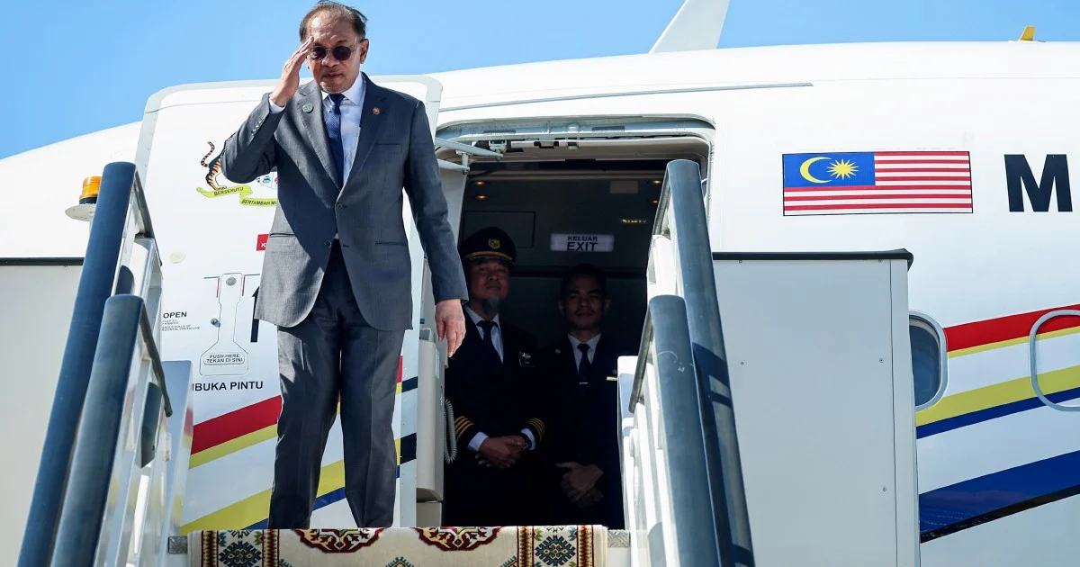 PM Anwar Concludes Turkmenistan Tour, Arrives in Penang for Journalists' Day and Investment Push