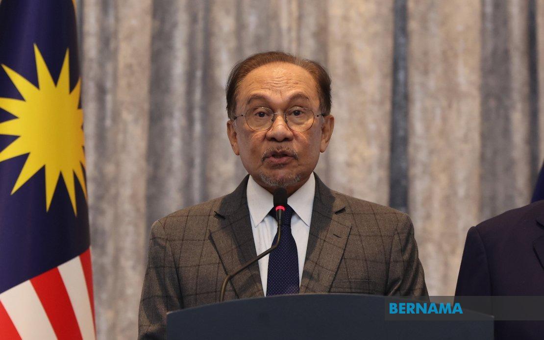 Media Must Navigate Technology While Safeguarding Core Values, PM Anwar Tells Industry
