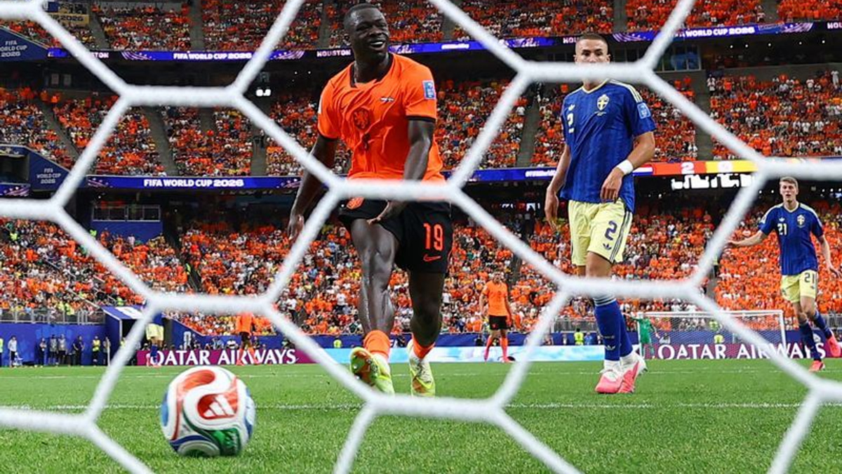 Brobbey's brace against Sweden establishes him as Dutch football's next leading striker
