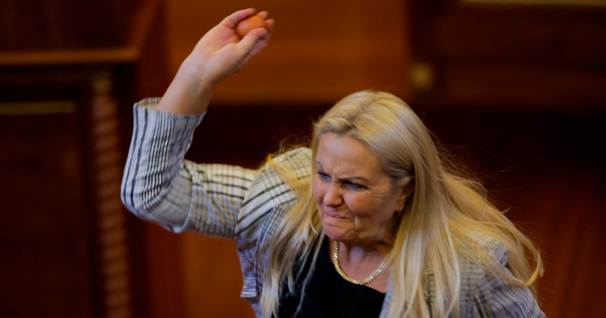 Kosovo Plunges Deeper Into Political Crisis As Eggs Fly in Parliament