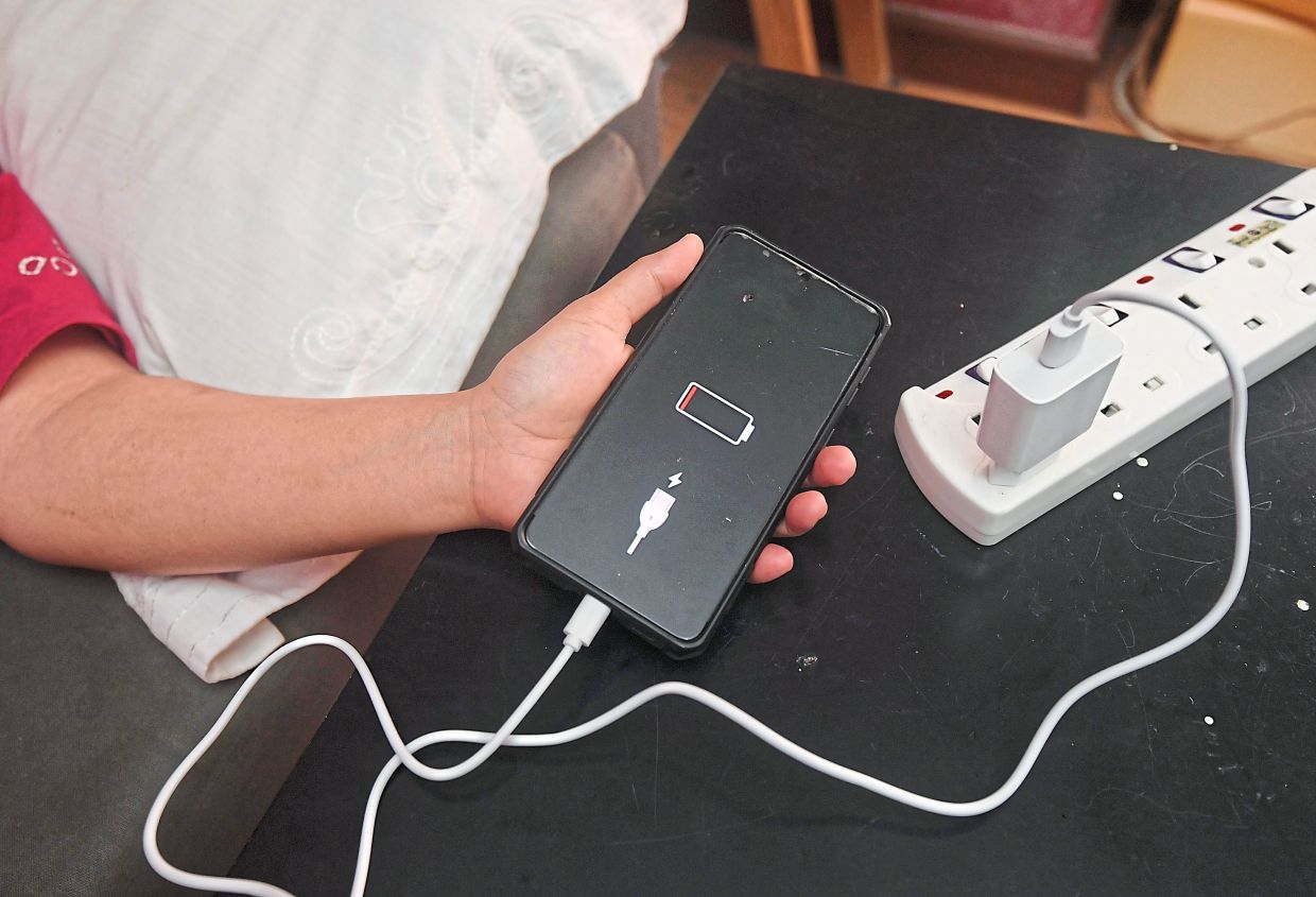 Malaysia's Fire Department Warns of RM14.2 Million in Device-Charging Fire Losses Across 59 Cases Since 2023