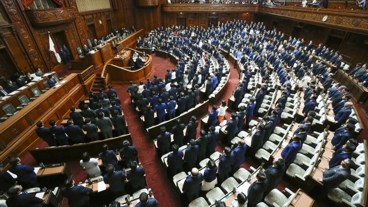 Japan's Lower House Swiftly Approves Imperial Law Overhaul to Address Succession Crisis