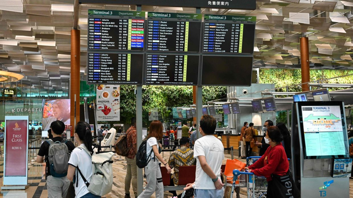 Hong Kong Mother and Son Jailed in Singapore for Changi Airport Violence