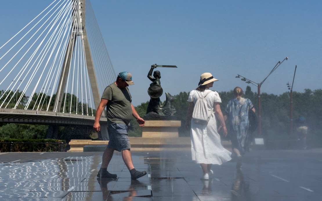 Poland Swelters as Heat Wave Smashes 105-Year Temperature Record