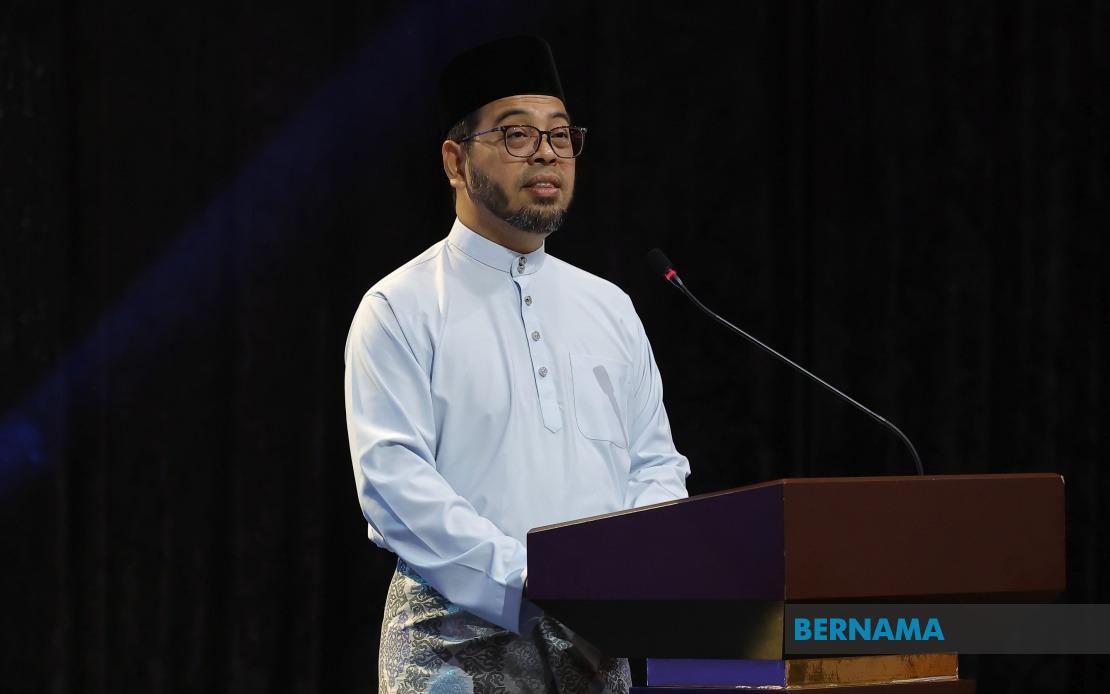 Zulkifli Urges Muslims to Transcend Divisions and Strengthen Ummah Unity