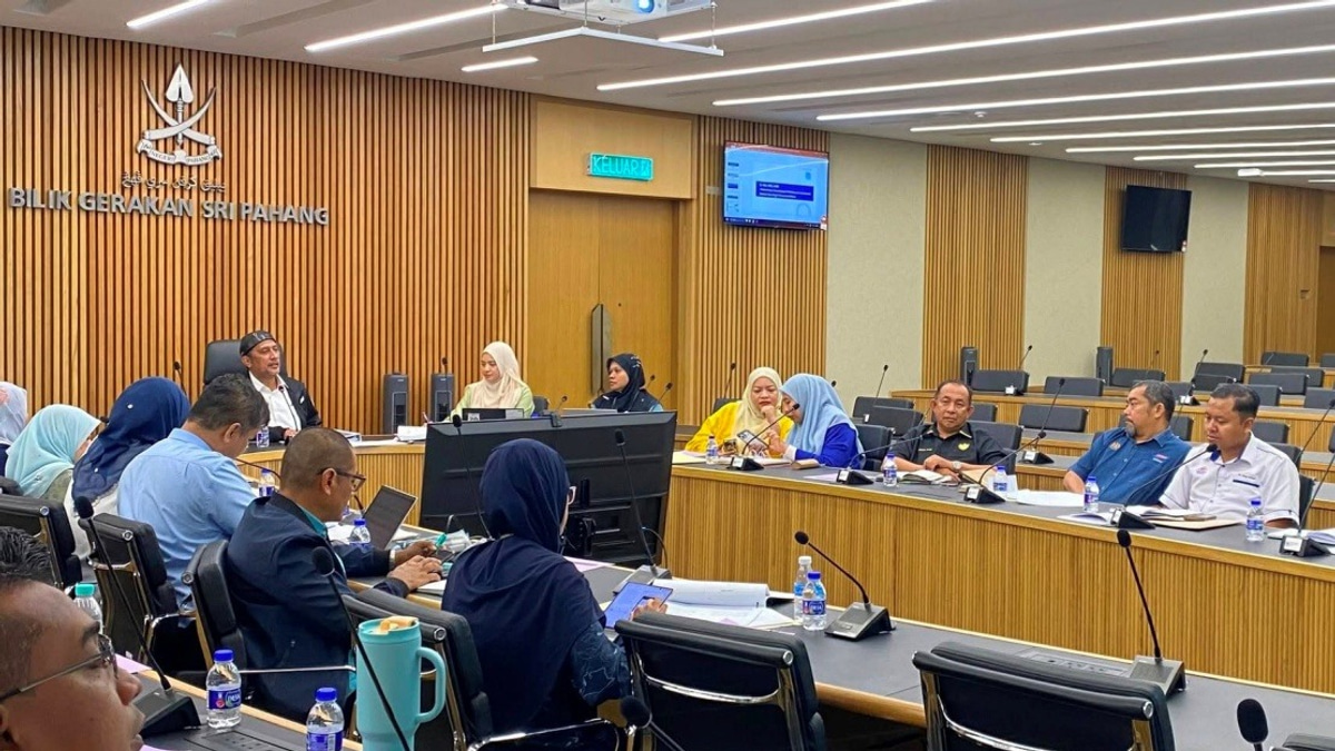 Pahang Seeks Resolution To Orang Asli Land Dispute In Maran Village