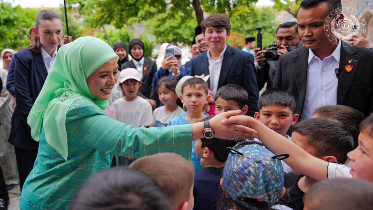 Mutual Respect as Foundation of National Harmony, Says Queen of Malaysia