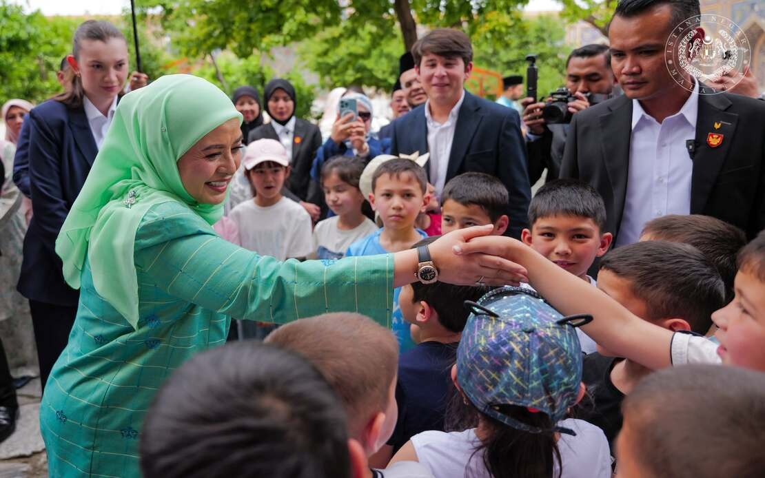 Mutual Respect as Foundation of National Harmony, Says Queen of Malaysia
