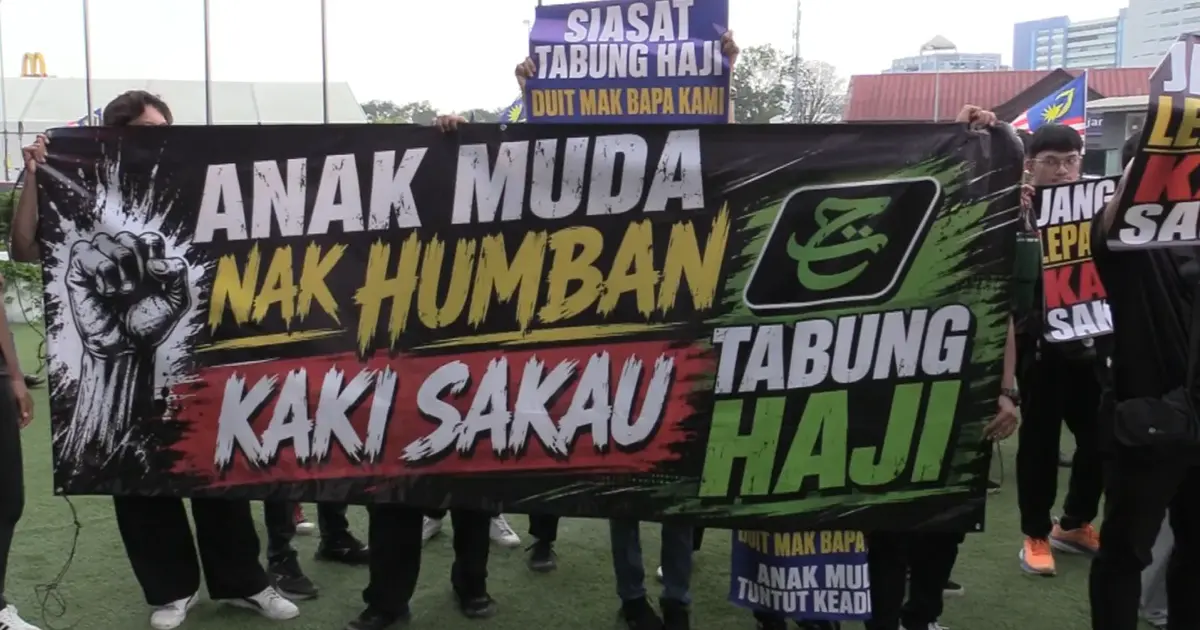 PKR Members Stage Protest at Melaka Congress, Call for Urgent Tabung Haji Inquiry