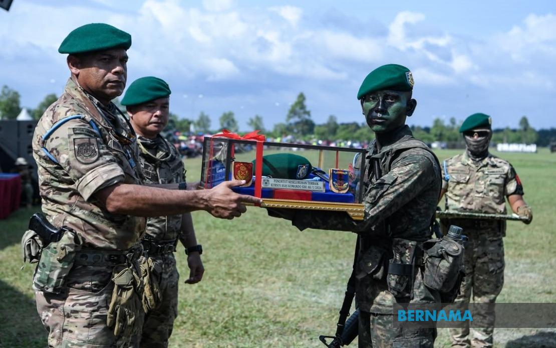 From Failure to Glory: Young Officer Earns Top Commando Honour After Dramatic Comeback