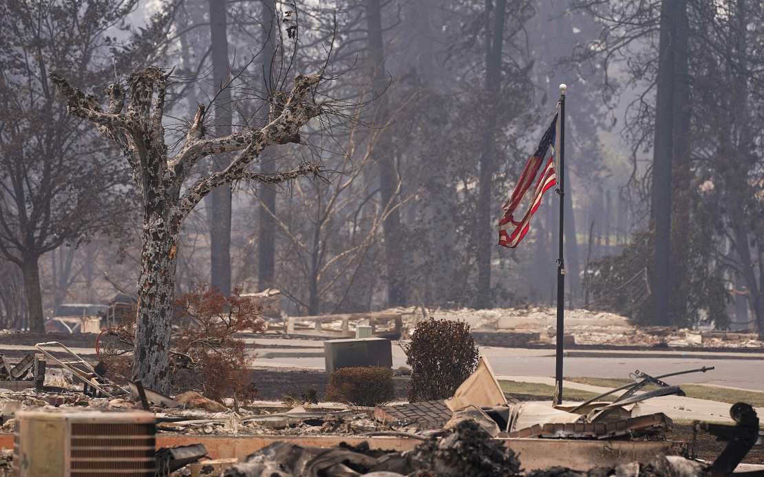 Washington State Wildfires Force 65,000 to Flee as Hundreds of Homes Destroyed