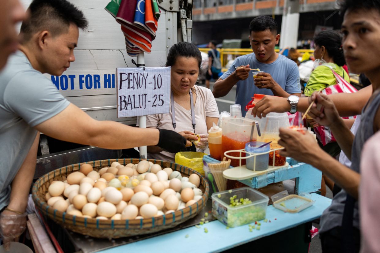 Malaysia's political corruption problem is starting to mirror the Philippines' systematic plunder