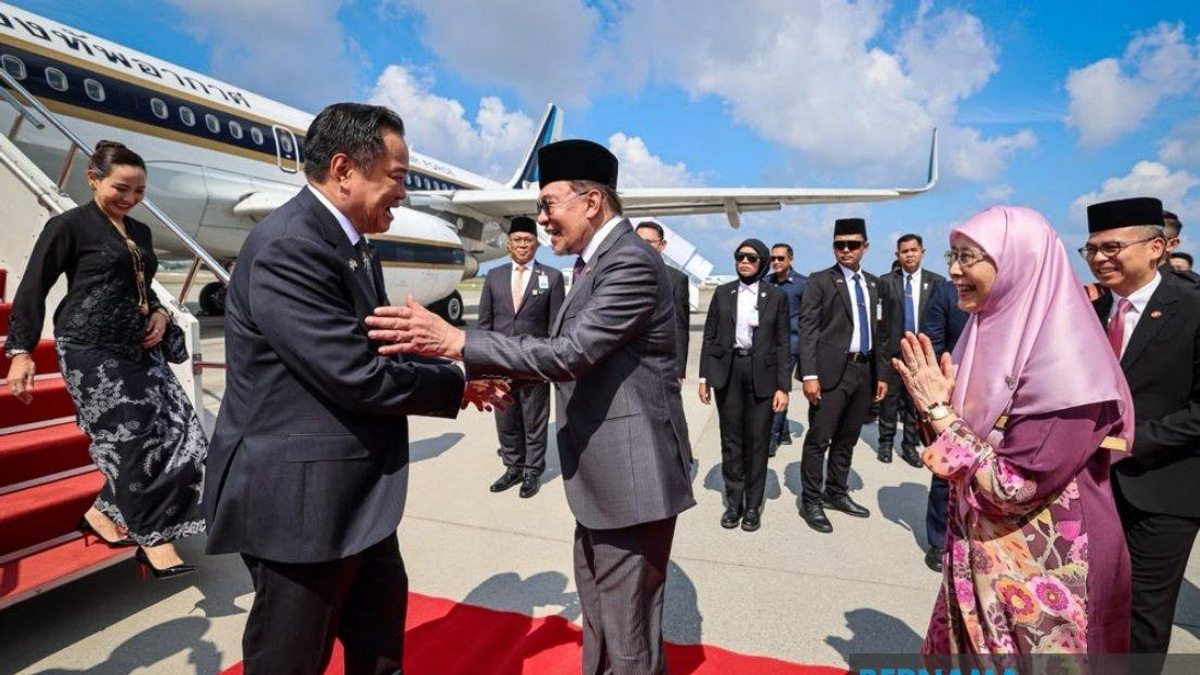 Thai PM Anutin Arrives in Malaysia for Strategic Two-Day Visit
