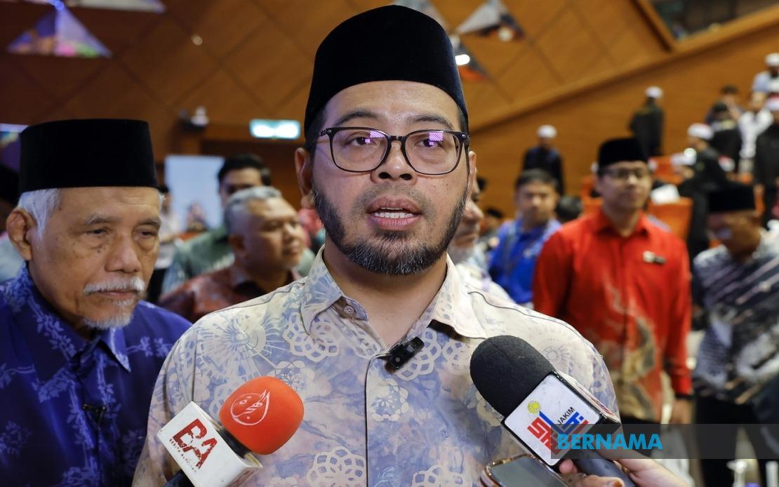 Malaysia to Deepen Youth Engagement on Extremism and Misinformation, Heeding Sultan Nazrin's Call