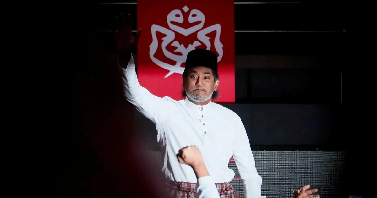 Khairy Jamaluddin Defers Negri Sembilan Contest Decision to Umno's Hands