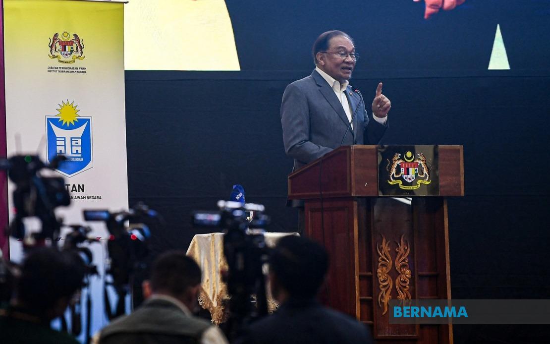 Malaysians Must Shed Colonial Mentality and Western Dependency, Says PM Anwar