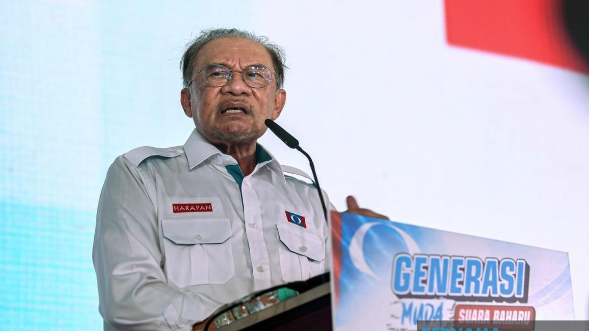 Government Maintains Development Spending in Opposition Areas, PM Anwar Clarifies