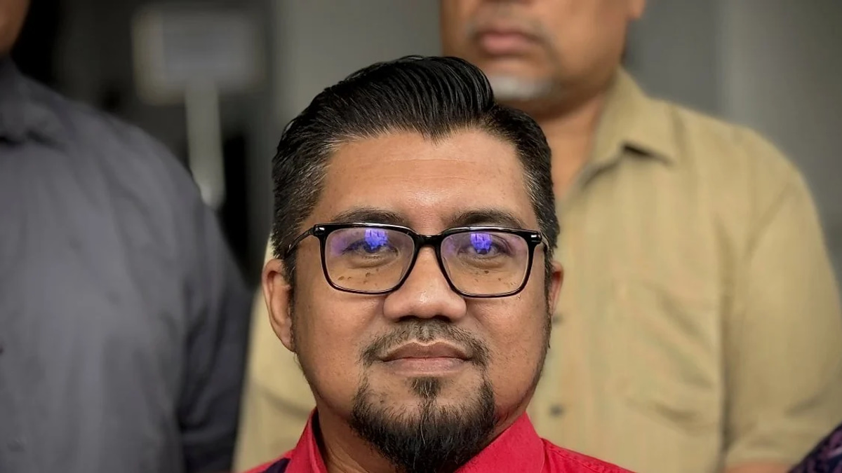 Court Orders Activist Badrul Hisham to Mount Defence in Seditious Statements Case Against Monarchy