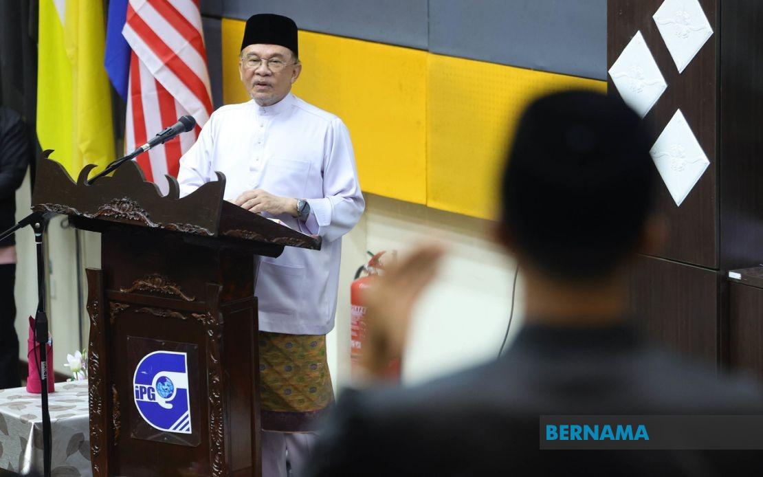 Malaysia Must Nurture Tech-Savvy Teachers Rooted in Ethics, Says PM Anwar