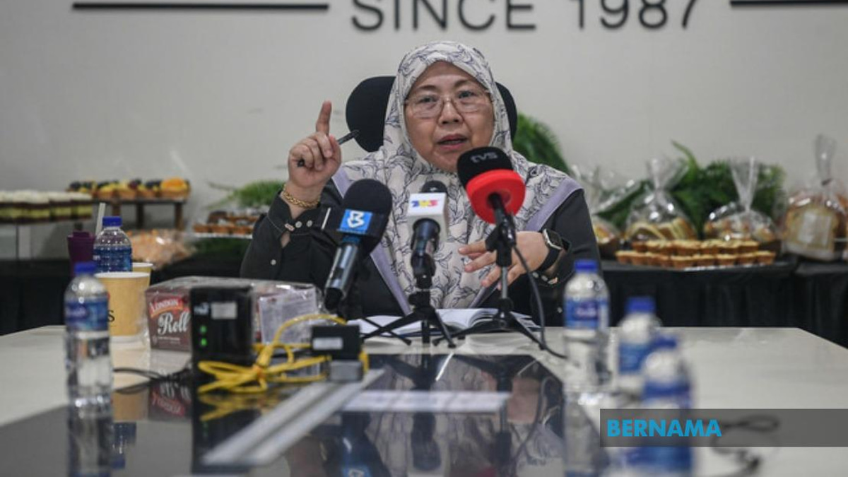 PKR Departures Rooted in Position Disappointments, Says Fuziah