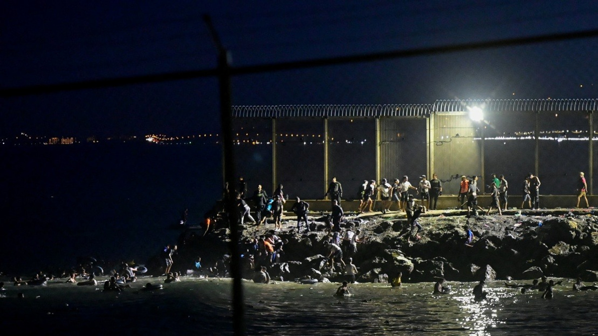 Spain Deploys Military as Thousands of Moroccans Surge Toward Ceuta Enclave