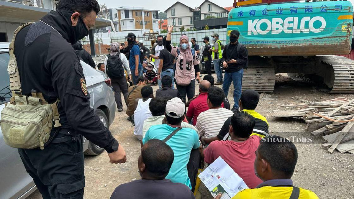 528 Foreign Workers Detained in Major Immigration Crackdown at Construction Sites