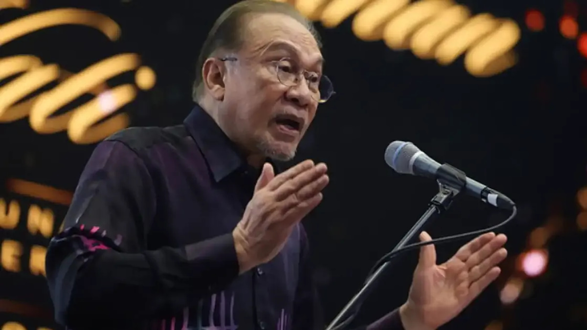 Anwar Calls on Malaysians to Reject Divisive Politics from 'Certain Leaders'