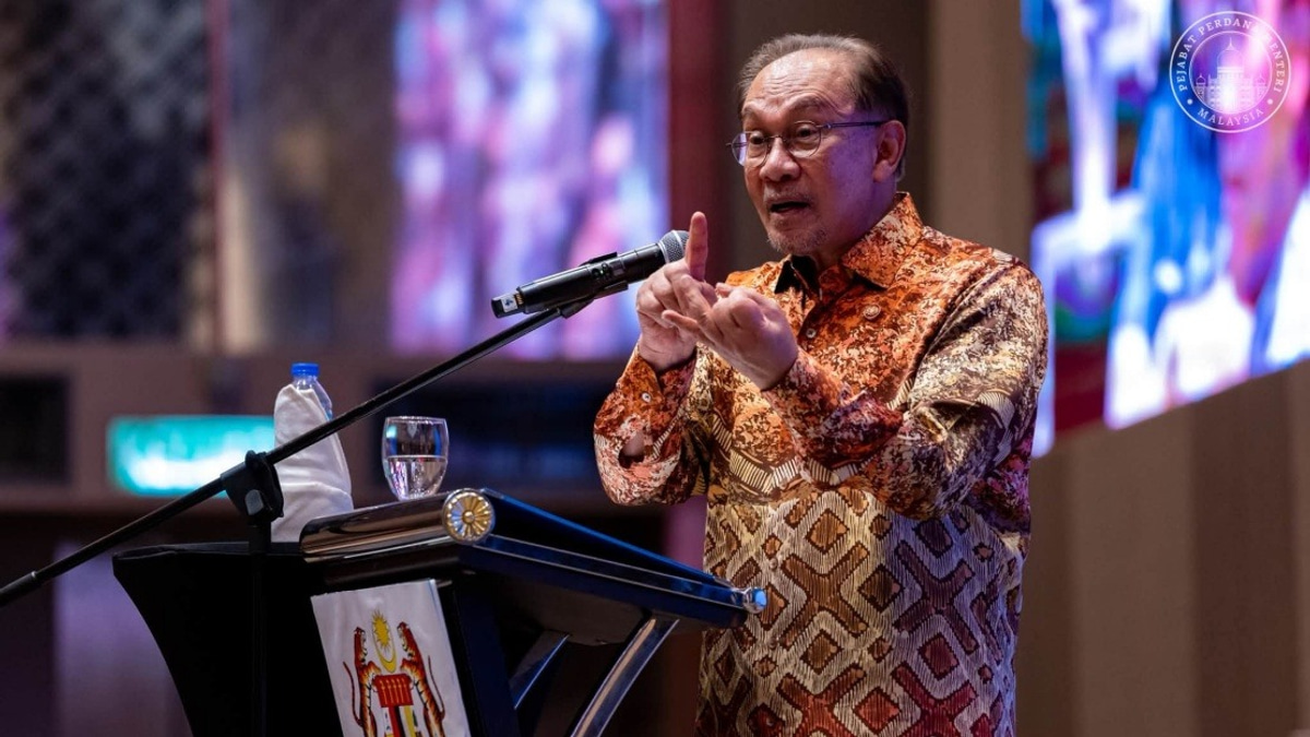 Malaysia's Government Pledges Support for Youth Facing Complex Modern Challenges