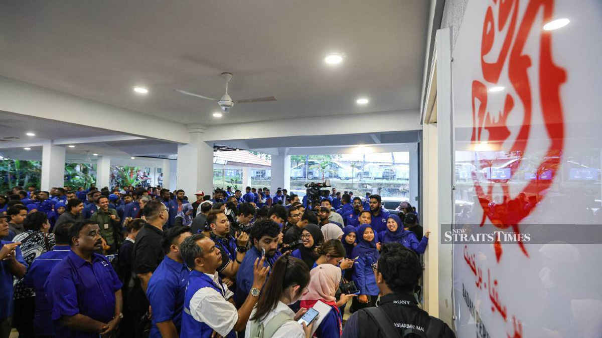 Johor set for election showdown as Barisan Nasional unveils candidates