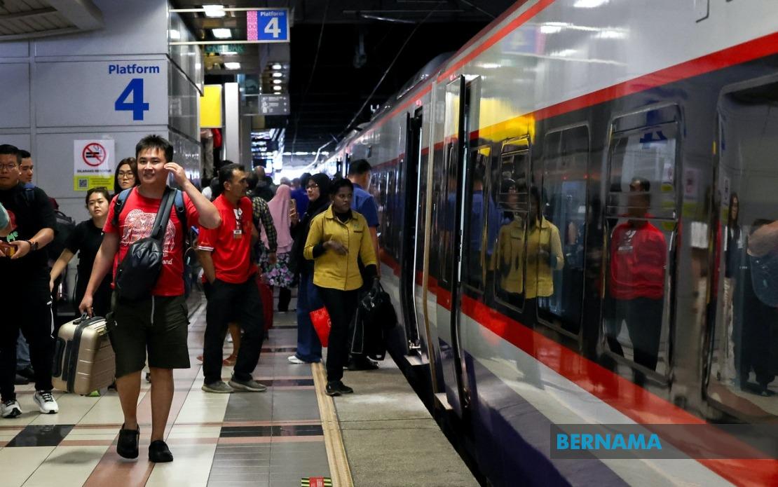 KTMB Rolls Out 7,464 Extra ETS Seats With 20% Discount for Johor Election Weekend
