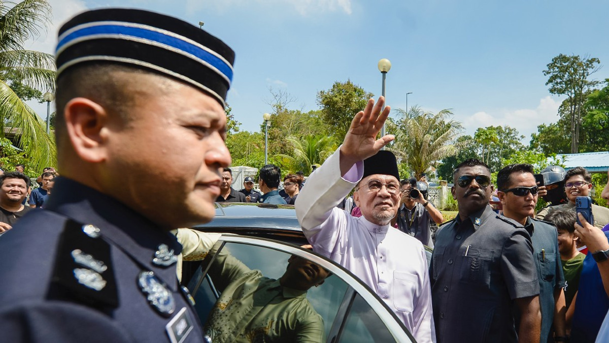 Malaysia's Economy Accelerates to 5.8% Growth in Q2 2026, PM Celebrates Progress