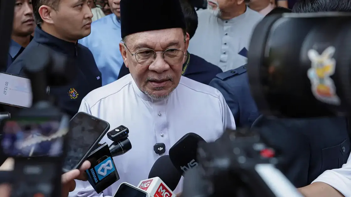 Anwar Vows Renewed Effort as Merdeka Center Poll Shows High Approval